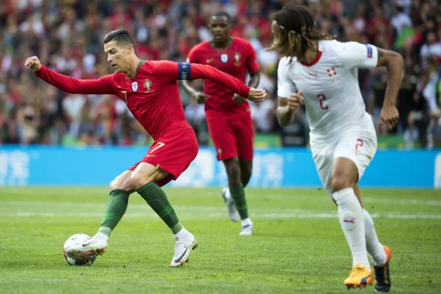 三人男篮-中国男篮16-21荷兰 张宁7分4篮板