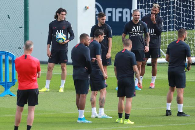 乔帅：杜润旺进攻手感很好 但要避免走步违例