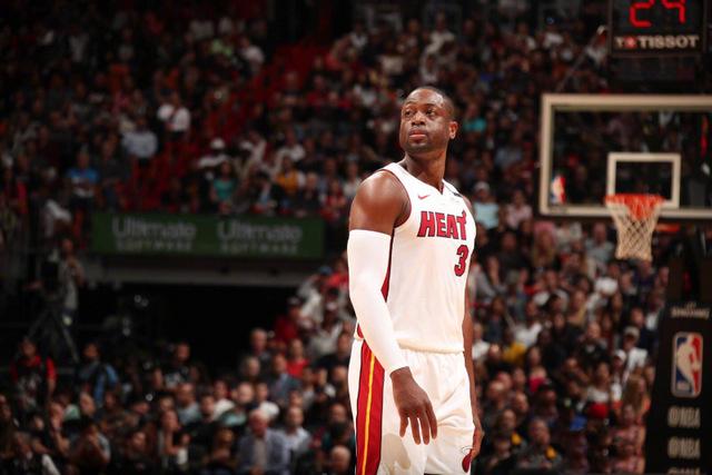 湖人魔鬼主场一败难求 或大胜爵士破14年纪录